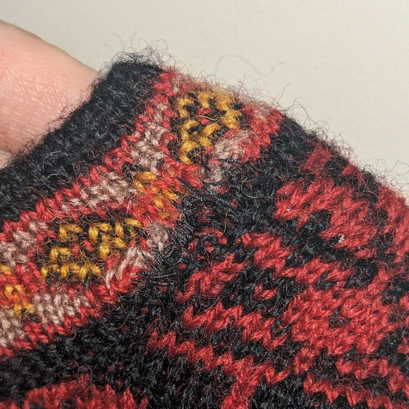 Christiania Sweaters Red Black Orsta Pure New Wool Nordic Cardigan Sweater L - Picture 12 of 12